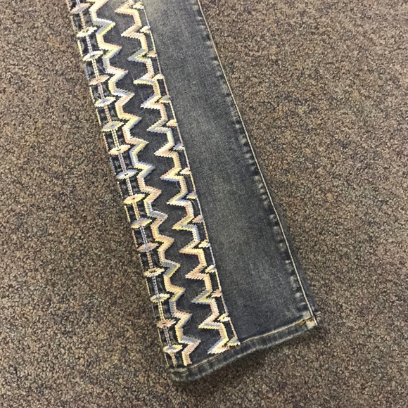 Miss Me Flair leg denim Jeans - Picture 3 of 5